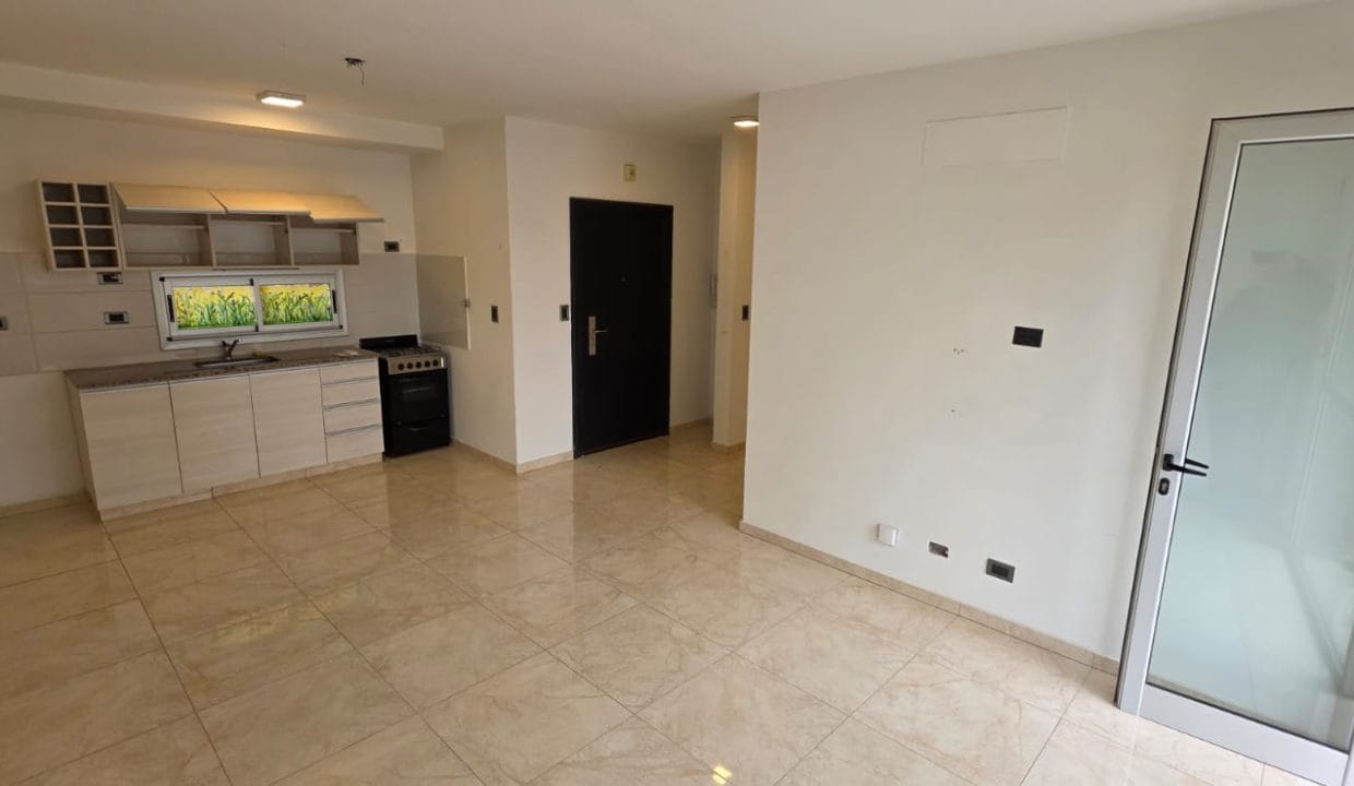 WhatsApp Image 2025-09-24 at 16.16.23 (1)