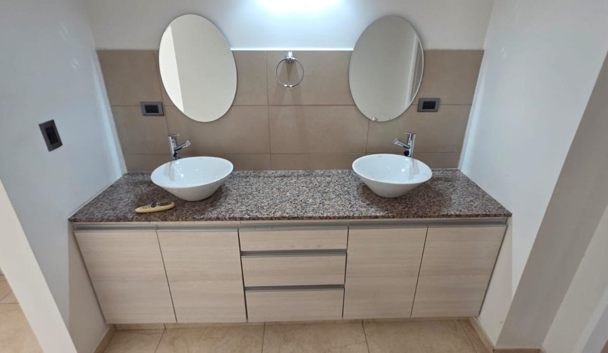 WhatsApp Image 2025-09-24 at 16.16.43 (2)