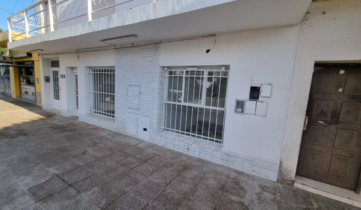 WhatsApp Image 2025-09-30 at 17.11.40