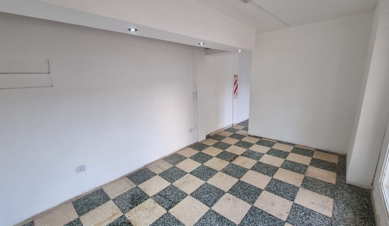 WhatsApp Image 2025-09-30 at 17.11.40 (4)