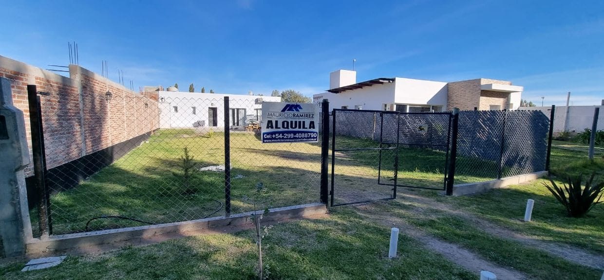 WhatsApp Image 2025-09-30 at 17.17.18 (1)