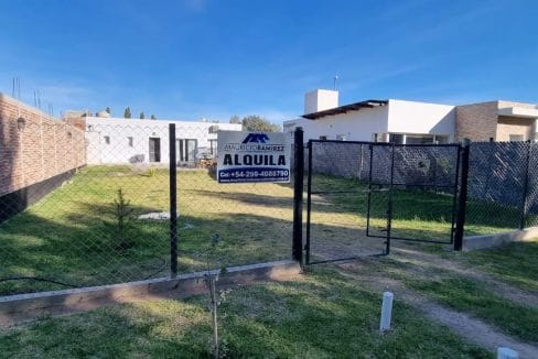 WhatsApp Image 2025-09-30 at 17.17.18 (1)