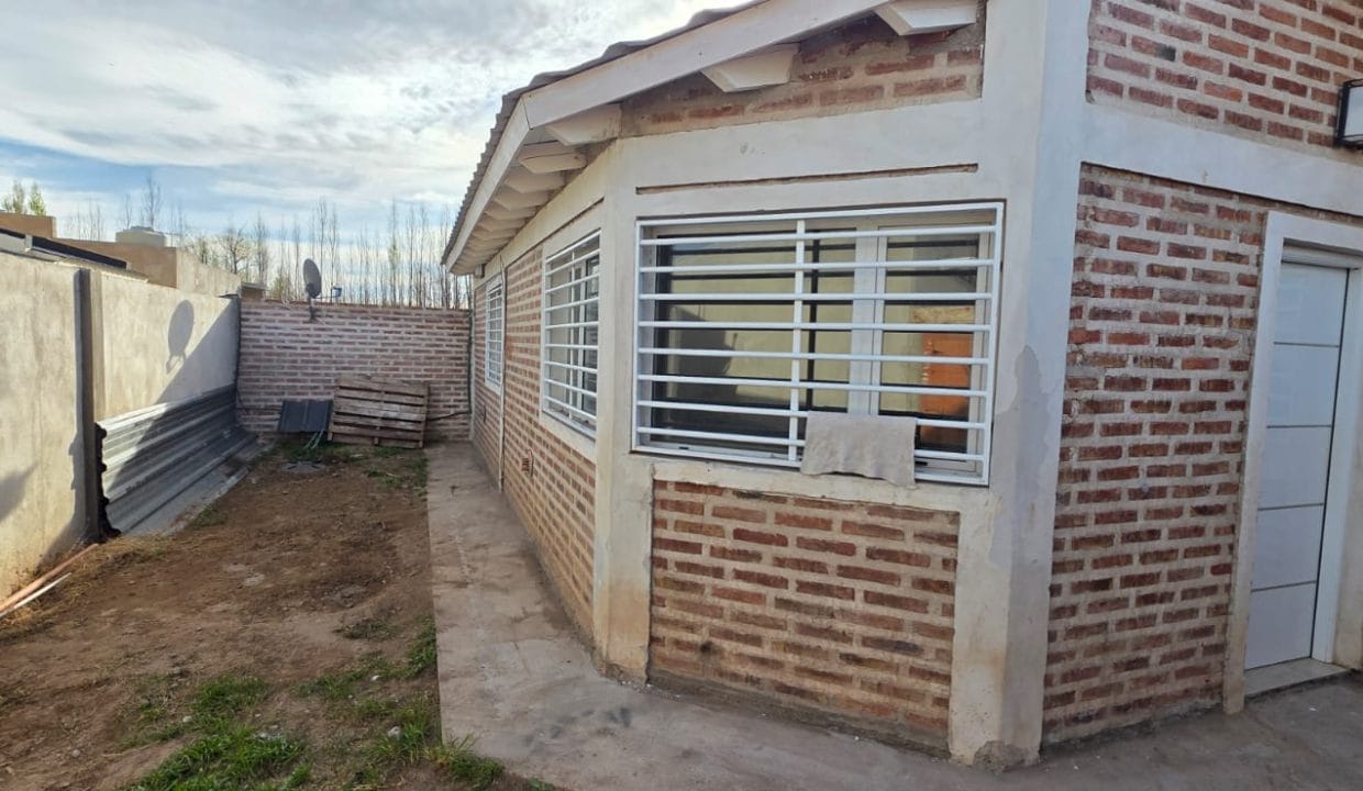 WhatsApp Image 2025-10-01 at 12.12.14 (2)