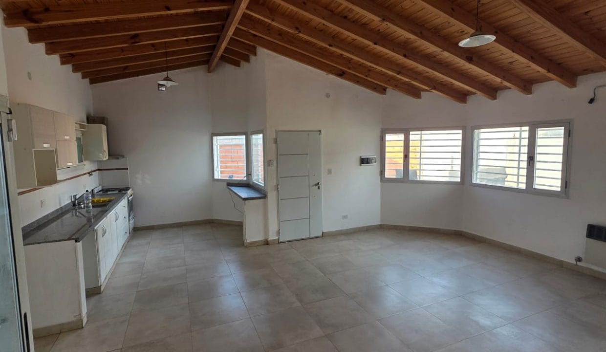 WhatsApp Image 2025-10-01 at 12.12.15 (1)