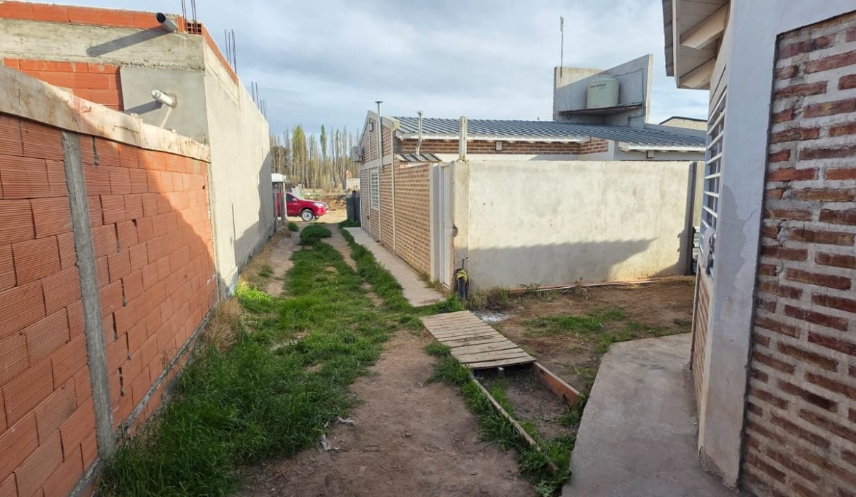 WhatsApp Image 2025-10-01 at 12.12.15