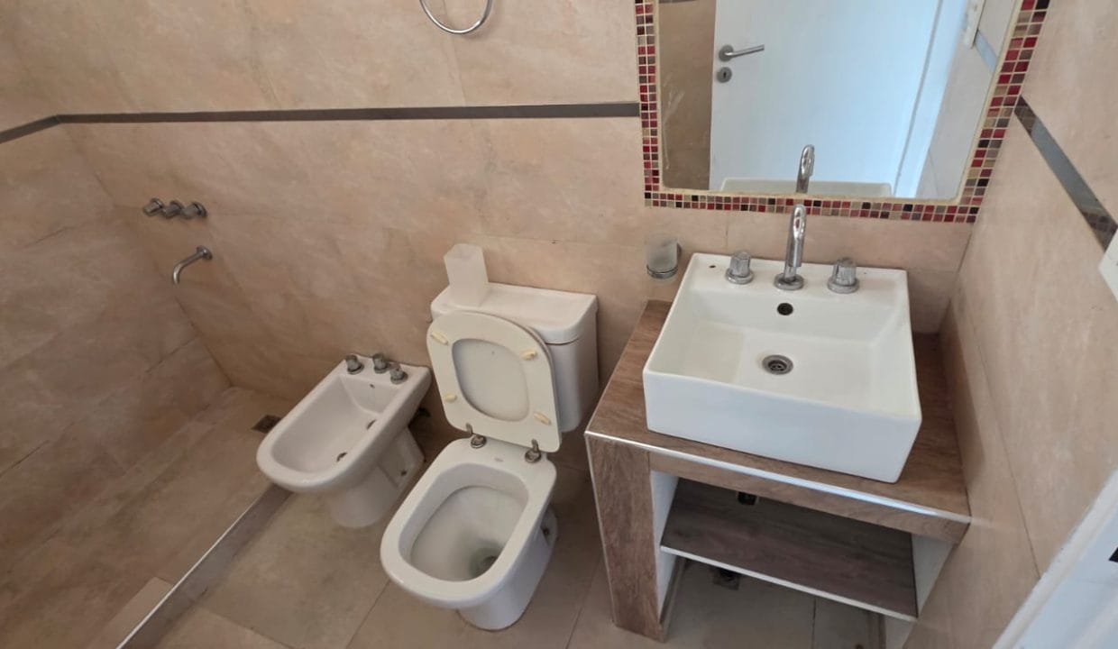 WhatsApp Image 2025-10-01 at 12.12.16 (1)