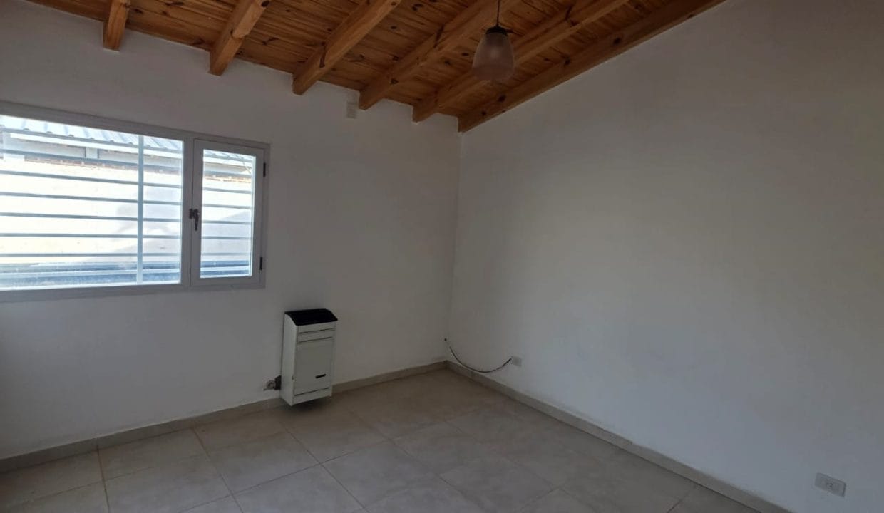 WhatsApp Image 2025-10-01 at 12.12.17 (1)