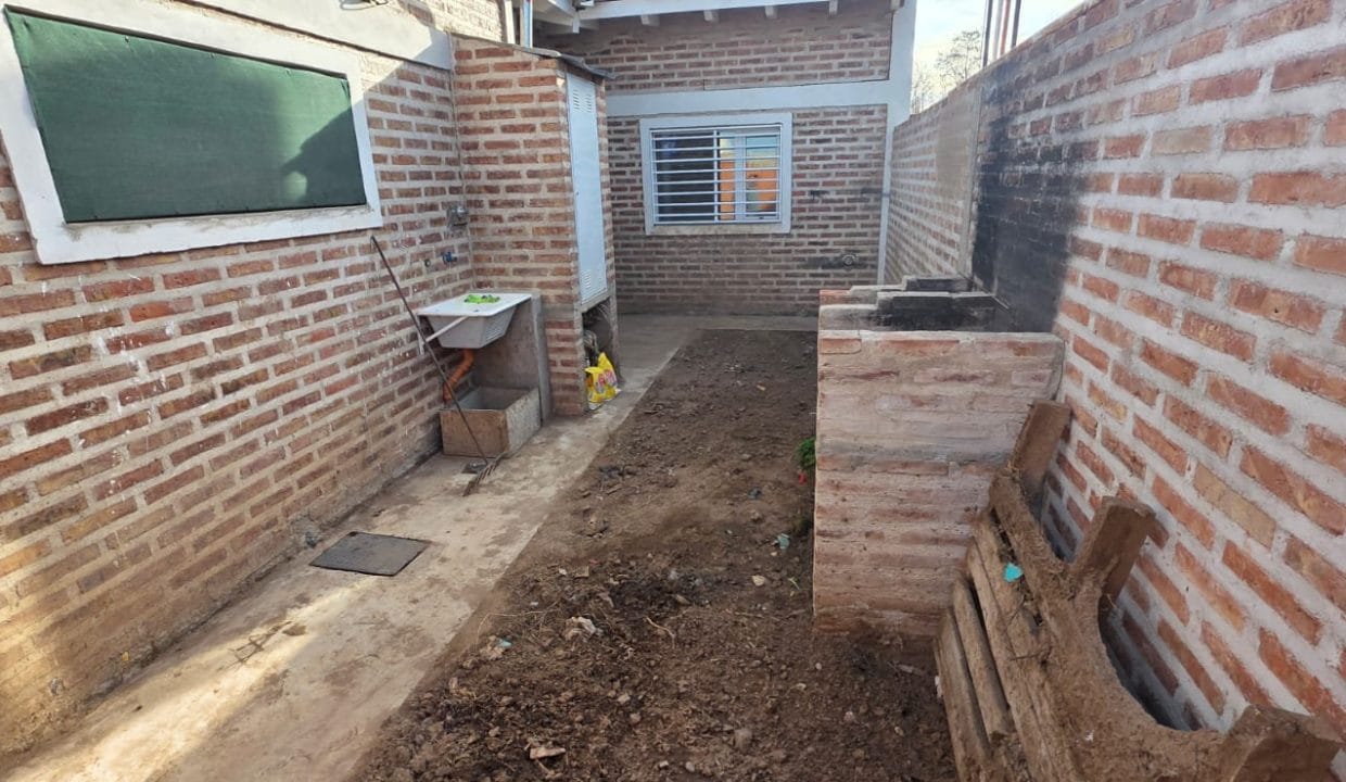 WhatsApp Image 2025-10-01 at 12.12.24 (1)